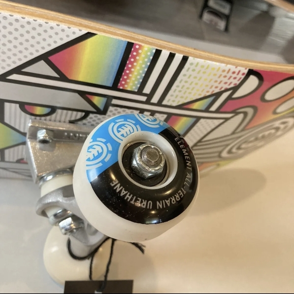 NWT RARE Element Superbots Complete Skateboard - Picture 7 of 8